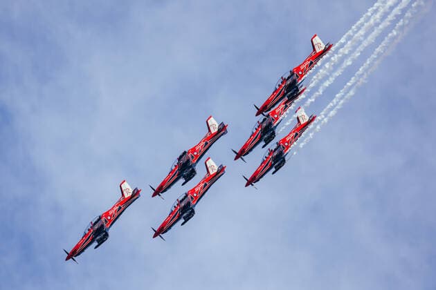 April 10, 2022, Melbourne, Victoria, Australia: MELBOURNE, AUSTRALIA - APRIL 10: Royal Australian Air Force s aerobatic display team, the Roulettes, at the 2022 Australian Formula 1 Grand Prix on 10th April 2022 Melbourne Australia - ZUMAp121 20220410_zsp_p121_072 Copyright: xChrisxPutnamx