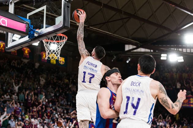 April 10, 2022, Barcelona, Barcelona, Spain: Vincent Poirier of Real Madrid in action during the ACB Liga Endesa match between FC Barcelona, Barca and Real Madrid at Palau Blaugrana on April 10, 2022 in Barcelona, Spain. Barcelona Spain - ZUMAa181 20220410_zaa_a181_113 Copyright: xJavierxBorregox