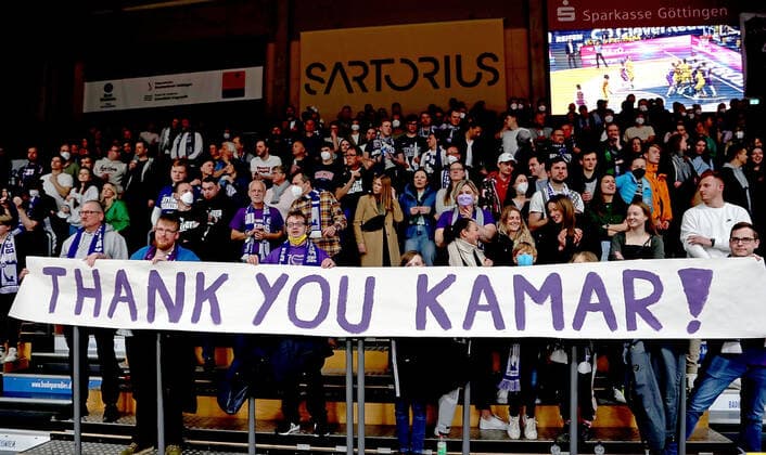 GSD zje123 Basketball Bundesliga Men BG Göttingen Hamburg Towers Göttingen fans thank you
