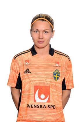 220411 Swedens mall guard Jennifer Falk poses for a portrait on April 11, 2022 in Gothenburg,  Copyright: CARLxSANDIN BB220411CS056