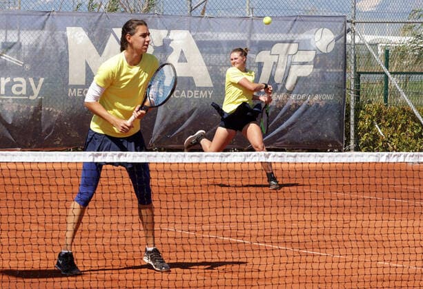 TENNIS - Billie Jean King Cup 2022 ANTALYA,TURKEY,12.APR.22 - TENNIS - Billie Jean King Cup, Europe Africa Group I. Image shows Jacqueline Cabaj Awad and Kajsa Rinaldo Persson (SWE).  GEPAxpictures xWalterxLuger