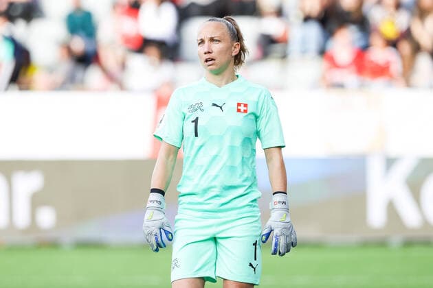 12 04 2022, Thun, Stockhorn Arena, FIFA Women s World Cup 2023 Qualifiers Switzerland Italy,12 04 2022, Thun, Stockhorn Arena, FIFA Women s World Cup 2023 Qualifiers Switzerland Italy, goalkeeper Gaelle Thalmann Switzerland Thun Stockhorn Arena Bern Switzerland  Copyright: xJustPictures.ch LuigixRizzox
