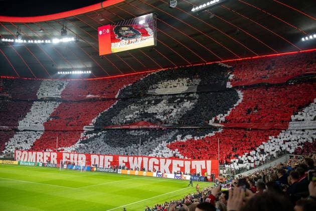 Bilder des Jahres 2022, Sport 04 April Sport Themen der Woche KW15 Sport Bilder des Tages Plakat Bomber fuer die Ewigkeit , GER, FC Bayern Muenchen vs. FC Villarreal, Fussball, Champions League, Viertelfinale, Rueckspiel, Spielzeit 2021 2022, 12.04.2022, GER, FC Bayern Muenchen vs. FC Villarreal, Fussball, Champions League, Viertelfinale, Rueckspiel, Spielzeit 2021 2022, 12.04.2022 Muenchen *** Poster Bomber for eternity , GER, FC Bayern Muenchen vs FC Villarreal, football, Champions League, quarterfinals, second leg, season 2021 2022, 12 04 2022, GER, FC Bayern Muenchen vs FC Villarreal, football, Champions League, quarterfinals, second leg, season 2021 2022, 12 04 2022 Muenchen Copyright: xEibner-Pressefoto SaschaxWaltherx EP_EER
