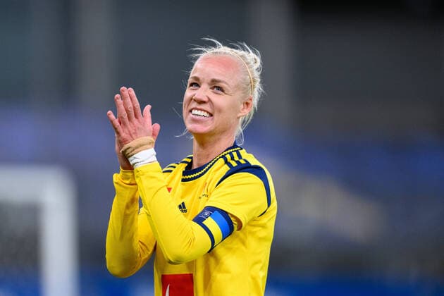 220412 Caroline Seger of Sweden celebrates after the FIFA Women s World Cup Qualifier football match between Sweden and Ireland on April 12, 2022 in Göteborg Photo Carl Sandin BILDBYRAN kod CS MI0270 fotboll football soccer fotball vm kval kval fifa women s world cup qualifier qualifier sverige sweden ireland ireland dam bbeng cheers,  Copyright: CARLxSANDIN BB220412CS103