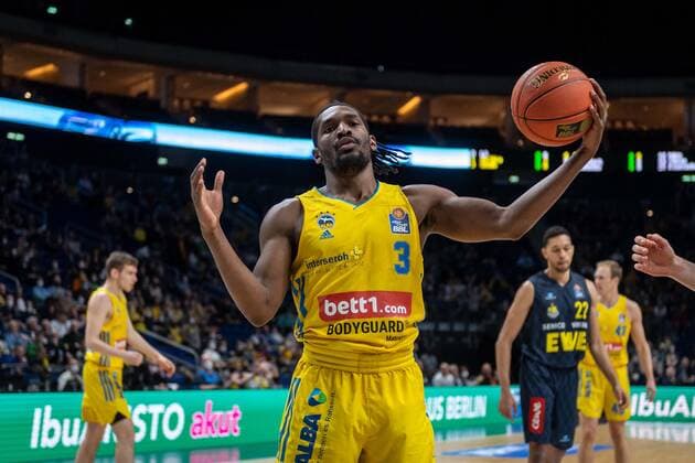 Basketball Berlin 12 04 2022 season 2021 2022 easyCredit BBL 1 Bundesliga Alba Berlin EWE Baskets Oldenburg Jaleen Smith Alba Berlin, No 03