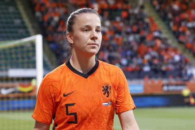 Den Haag , 12-04-2022 , Car Jeans Stadion , Dutch football , season 2021 2022 , Friendly match Netherlands vs South Africa , Netherlands player Lynn Wilms Netherlands - South Africa (women)  x16136515x Copyright: