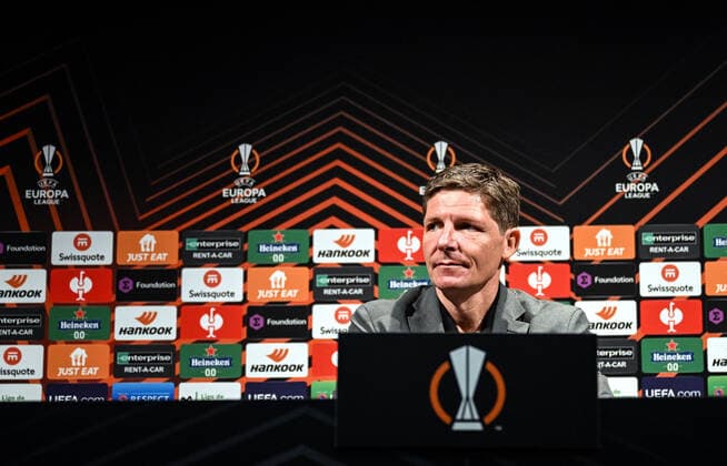 13 04 2022, xjhx, football UEFA Europa League, Eintracht Frankfurt press conference emspor, v l coach Oliver Glasner Eintracht Frankfurt zautz DFL DFB REGULATES PROHIBIT ANY USE OF PHOTOGRAPHS as IMAGE SEQUENCES and or QUASI VIDEO Barcelona