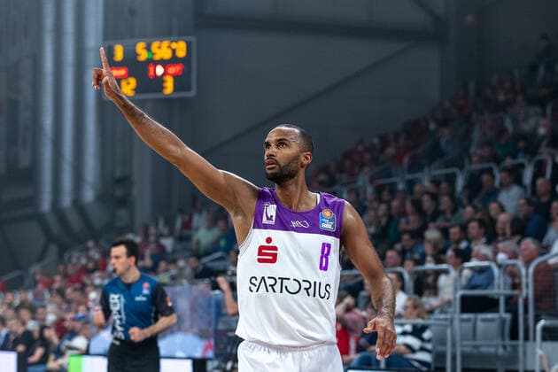 Akeem Vargas BG Goettingen, 08 , Single image, Single photo, Portrait, Portraet, Brose Bamberg vs BG Goettingen, Basketball, easyCredit BBL, Matchday 30, 13 04 2022 Brose Bamberg vs BG Goettingen, Basketball, easyCredit BBL, Matchday 30, 13 04 2022 Bamberg Copyright: xEIBNER GuenerxSantemizx BRB_EER