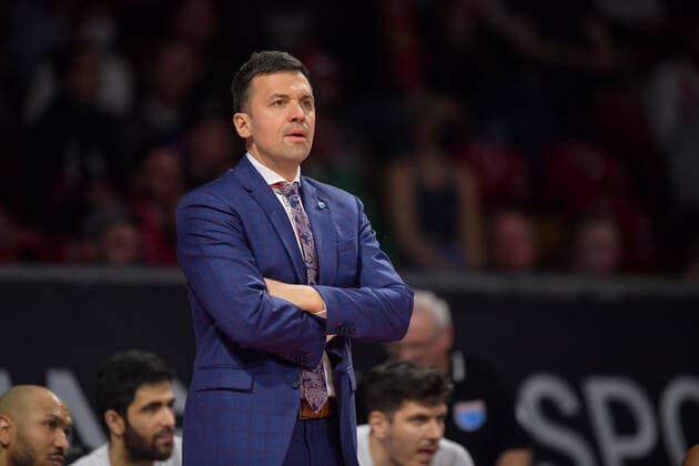 Basketball, BBL, 20220413, FC Bayern Munich Mitteldeutscher Basketball Club In the picture Head Coach of the Mitteldeutscher Basketball Club Igor JOVOVIC Munich Audi Dome Bavaria Germany Copyright: Passion2Press MarkusxFischerx