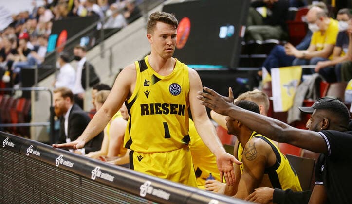 Ludwigsburg , Basketball Champions League Quarterfinal Game 2 , MHP Riesen Ludwigsburg vs U BT Cluj Napoca Jordan Hulls Giants