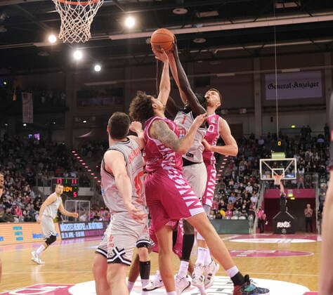 Telekom Baskets Bonn vs JobStairs GIESSEN 46ers easyCredit BBL 1 Bundesliga , 2021 2022 season , Hauptrunde 30 matchday