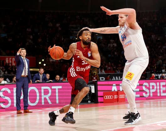 13 04 2022, BBL, FC Bayern Muenchen vs Mitteldeutscher , Audi Dome Muenchen , Basketball, Sports, in the picture Igor Jovovic Mitteldeutscherbasketball , Daran Hilliard FCB Basketball vs John Bryant Mitteldeutscherbasketball
