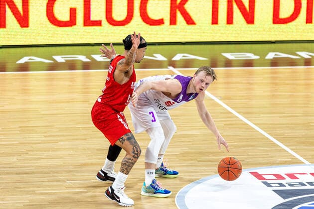 Harald Frey BG Goettingen, 03 , Brose Bamberg vs BG Goettingen, Basketball, easyCredit BBL, Matchday 30, 13 04 2022 Brose Bamberg vs BG Goettingen, Basketball, easyCredit BBL, Matchday 30, 13 04 2022 Bamberg Copyright: xEIBNER GuenerxSantemizx BRB_EER