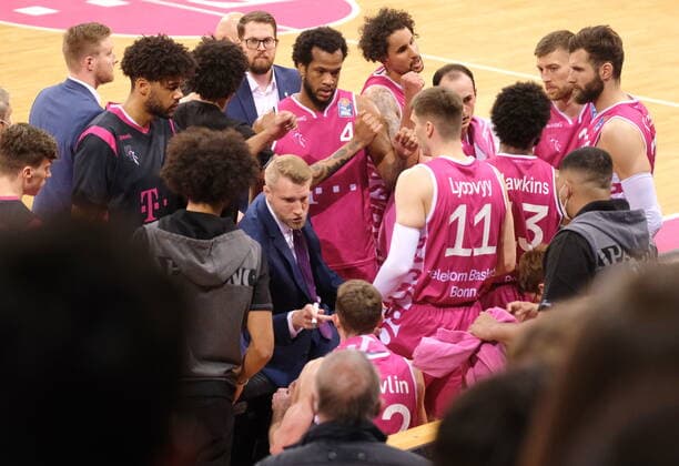 Coach Tuomas Iisalo with team Telekom Baskets Bonn vs JobStairs GIESSEN 46ers easyCredit BBL 1 Bundesliga , season 2021 2022 , Hauptrunde 30 Spieltag