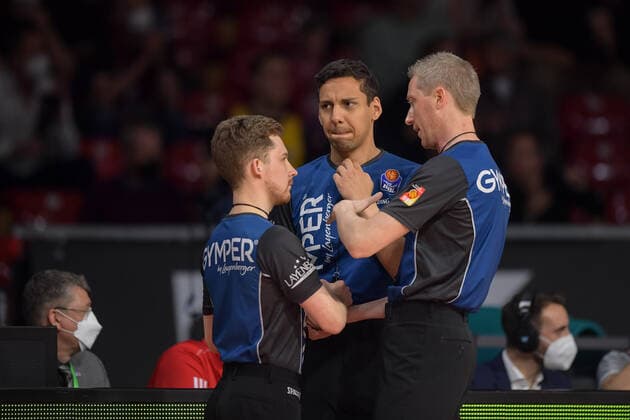 Basketball, BBL, 20220413, FC Bayern München Mitteldeutscher Basketball Club In the picture referee Stefan FINGERLING, referee Steve BITTNER and referee Christof MADINGER before kick-off Munich Audi Dome Bayern Germany Copyright: Passion2Press MarkusxFischerx