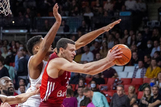 Bavarias 31 Zan Mark SISKO Basketball, FC Bayern MBC Weissenfels, on 13 04 2022, Basketball Bundesliga, FC Bayern Munich Basketball SYNTAINICS Mitteldeutscher Basketball Club, 2021 2022 season, in Munich, A U D I D O M E, Germany Source Copyright Credit Oryk HAIST xx
