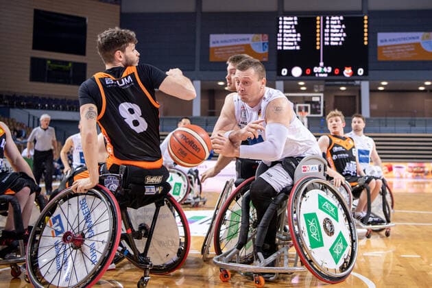 RBBL RSV Lahn Dill Hannover United, 13 04 22 Dominik Mosler 4 RSV Lahn Dill , Amit Vigoda 8 Hannover United RBBL RSV Lahn Dill Hannover United Wetzlar, 13 04 22 Copyright: xBEAUTIFULxSPORTS Roeczeyx