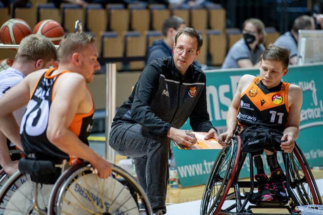 RBBL RSV Lahn Dill Hannover United, 13 04 22 Martin Kluck coach Hannover United , Jan Sadler 11 Hannover United , Oliver Jantz 4 Hannover United , Jan Haller 10 Hannover United RBBL RSV Lahn Dill Hannover United Wetzlar, 13 04 22 Copyright: xBEAUTIFULxSPORTS Roeczeyx