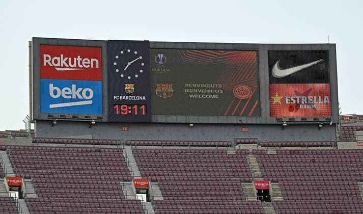 14 04 2022, xjhx, football UEFA Europa League, FC Barcelona Eintracht Frankfurt emspor, v l Camp Nou stadium tribune scoreboard DFL DFB REGULATIONS PROHIBIT ANY USE OF PHOTOGRAPHS as IMAGE SEQUENCES and or QUASI VIDEO Barcelona