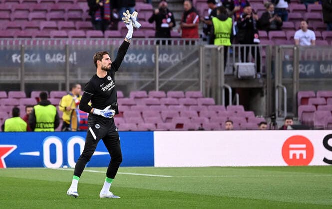 14 04 2022, xjhx, football UEFA Europa League, FC Barcelona Eintracht Frankfurt emspor, v l warmup Kevin Trapp Eintracht Frankfurt DFL DFB REGULATES PROHIBIT ANY USE OF PHOTOGRAPHS as IMAGE SEQUENCES and or QUASI VIDEO Barcelona