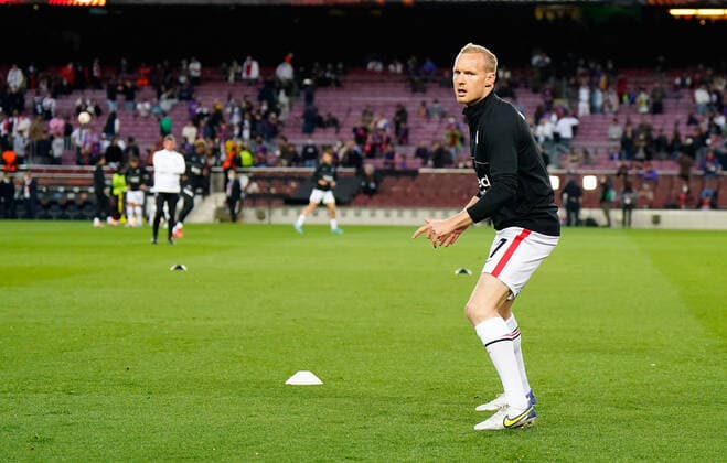 14 04 2022, xslx, football UEFA Europa League, FC Barcelona Eintracht Frankfurt emspor, v l warmup Sebastian Rode Eintracht Frankfurt DFL DFB REGULATIONS PROHIBIT ANY USE OF PHOTOGRAPHS as IMAGE SEQUENCES and or QUASI VIDEO Barcelona