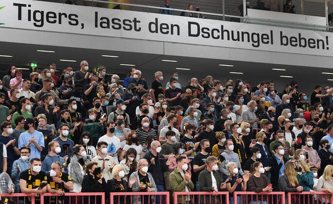 Basketball 2 Bundesliga 2021 2022 playoff quarterfinals 1 game in the Paul Horn Arena Tigers Tuebingen Eisbaeren Bremerhaven 14 04 2022 Tigers fans in the Paul Horn Arena Tigers, let the Dungel quake