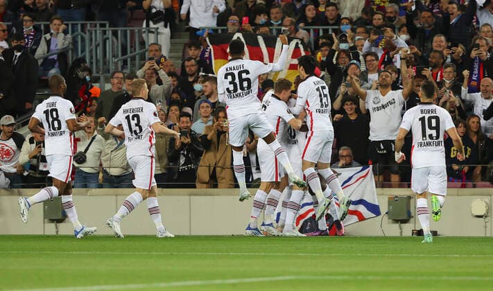 14 04 2022, Football UEFA Europa League, FC Barcelona Eintracht Frankfurt, emonline, emspor, v l , Goal celebration to 0 1 by Filip Kostic Eintracht Frankfurt , Goal celebration, celebrate the goal DFL DFB REGULATES PROHIBIT ANY USE OF PHOTOGRAPHS AS IMAGE SEQUENCES AND OR QUASI VIDEO xdcx Copyright: HMBxMedia