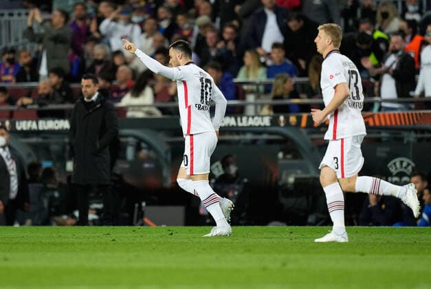 14 04 2022, xslx, football UEFA Europa League, FC Barcelona Eintracht Frankfurt emspor, v l goal cheer after celebrating the goal celebrate 0 1 by Filip Kostic Eintracht Frankfurt DFL DFB REGULATIONS PROHIBIT ANY USE OF PHOTOGRAPHS as IMAGE SEQUENCES and or QUASI VIDEO Barcelona