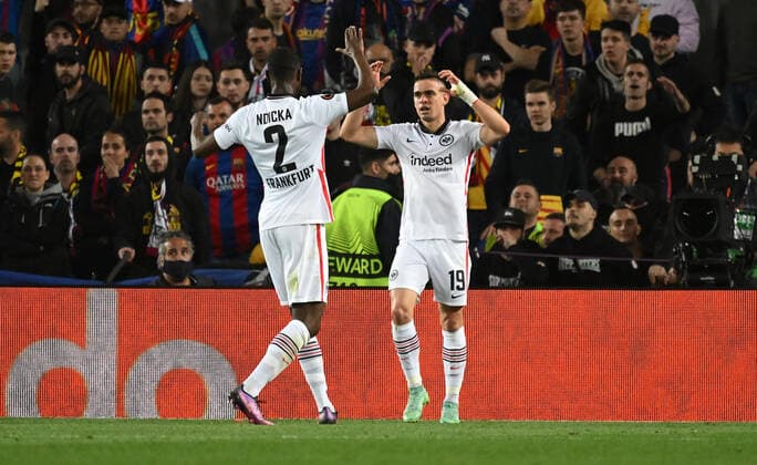 14 04 2022, xjhx, football UEFA Europa League, FC Barcelona Eintracht Frankfurt emspor, v l goal celebration after celebrating the goal celebrate 0 2 by Rafael Borre, Rafael Santos Borre Maury Eintracht Frankfurt with Evan Ndicka N Dicka N Dicka Eintracht Frankfurt DFL DFB REGULATIONS PROHIBIT ANY USE OF PHOTOGRAPHS as IMAGE SEQUENCES and or QUASI VIDEO Barcelona