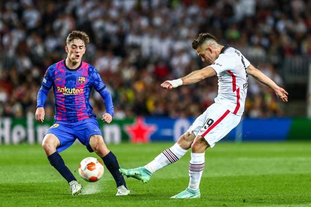 Rafael Borre Eintracht Frankfurt, 19 shoots the goal to 0 2, ESP, FC Barcelona vs Eintracht Frankfurt, Europa League quarterfinals, season 2021 2022, 14 04 2022, DFB DFL regulations prohibit any use of photographs as image sequences and or quasi video , ESP, FC Barcelona vs Eintracht Frankfurt, Europa League quarterfinals, season 2021 2022, 14 04 2022 Barcelona Copyright: xEibner-Pressefoto BoiaxGabrielx EP_EEP