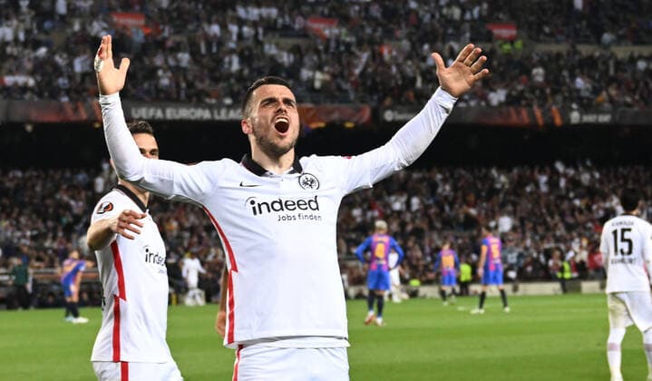 14 04 2022, xjhx, football UEFA Europa League, FC Barcelona Eintracht Frankfurt emspor, v l goal celebration after celebrating the goal celebrate 0 3 by Filip Kostic Eintracht Frankfurt DFL DFB REGULATIONS PROHIBIT ANY USE OF PHOTOGRAPHS as IMAGE SEQUENCES and or QUASI VIDEO Barcelona