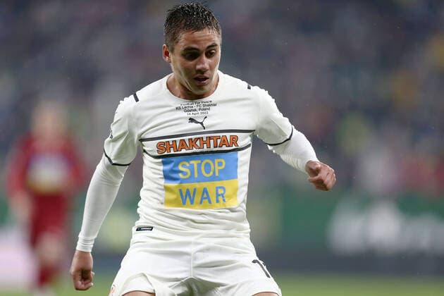 Fußball, Benefiz-Spiel für die Ukraine, Lechia Gdansk - Schachtar Donezk 2022.04.14 Gdansk Pilka nozna Mecz charytatywny Lechia Gdansk - Szachtar Donieck N z Dmytro Myshnov koszulka stop war Foto Piotr Matusewicz PressFocus 2022.04.14 Gdansk Football Charity Game for Peace Lechia Gdansk - Szachtar Donieck Dmytro Myshnov koszulka stop war Credit: Piotr Matusewicz PressFocus NEWSPIX.PL --- Newspix.pl  20220414_PF_PM056