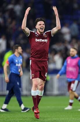 Mandatory Credit: Photo by Simon Dael Shutterstock (12893327ef) Declan Rice of West Ham United celebrates at full time Olympique Lyonnais v West Ham United, UEFA Europa League, Quarter Final, Second Leg, Football, Groupama Stadium, Lyon, France - 14 Apr 2022 EDITORIAL USE ONLY No use with unauthorised audio, video, data, fixture lists, club league logos or live services. Online in-match use limited to 120 images, no video emulation. No use in betting, games or single club league player publications. Olympique Lyonnais v West Ham United, UEFA Europa League, Quarter Final, Second Leg, Football, Groupama Stadium, Lyon, France - 14 Apr 2022 EDITORIAL USE ONLY No use with unauthorised audio, video, data, fixture lists, club league logos or live services. Online in-match use limited to 120 images, no video emulation. No use in betting, games or single club league player publications. Copyright: xSimonxDael Shutterstockx 12893327ef