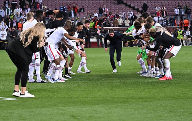 14 04 2022, xjhx, football UEFA Europa League, FC Barcelona Eintracht Frankfurt emspor, v l jubilation joy of victory coach Oliver Glasner Eintracht Frankfurt zautz DFL DFB REGULATES PROHIBIT ANY USE OF PHOTOGRAPHS as IMAGE SEQUENCES and or QUASI VIDEO Barcelona