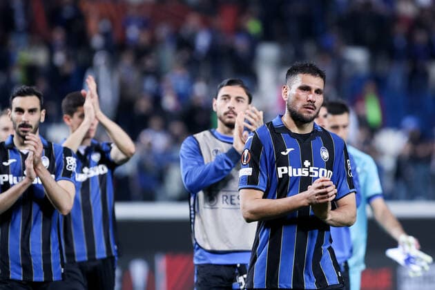 BERGAMO, ITALY - APRIL 14: JosÃ Luis Palomino defender for Atalanta B.C. disappointed at the end of the game during the Europa League football match between Atalanta and RB Leipzig at Gewiss Stadium on April 14, 2022 in Bergamo, Italy. (Photo by Stefano Nicoli Speed Media Icon Sportswire) SOCCER: APR 14 Europa League - RB Leipzig at Atalanta Icon2204140074