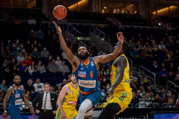 Basketball Berlin 15 04 2022 season 2021 2022 easyCredit BBL 1 Bundesliga Alba Berlin ratiopharm Ulm Sean Evans Ulm, No 05