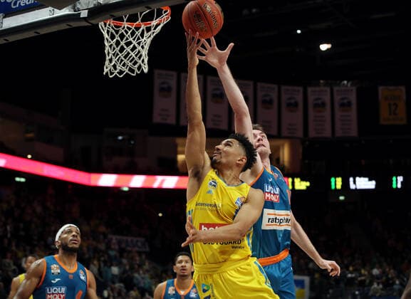 Maodo Lo, Philipp Herkenhoff action game scene duel sport basketball BBL Bundesliga men season 2021 2022 15 04 2022 ALBA Berlin vs ratiopharm Ulm