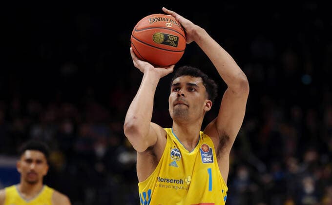 Oscar da Silva action upper body upper body sports basketball BBL Bundesliga men season 2021 2022 15 04 2022 ALBA Berlin vs ratiopharm Ulm