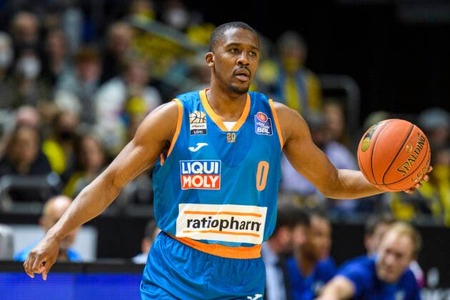 Semaj Christon ratiopharm Ulm, 0 , punter GER, Alba Berlin vs rationpharm ulm, BBL, Basketball Bundesliga Maenner, 31 Spieltag, Saison 2021 2022, 15 04 2022, GER, Alba Berlin vs rationpharm ulm, BBL, Basketball Bundesliga Maenner, 31 Spieltag, Saison 2021 2022, 15 04 2022, Berlin Copyright: xEibner-Pressefoto UwexKochx EP_UKH