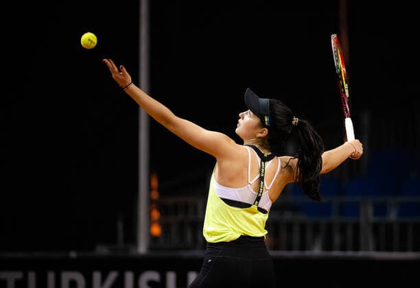 April 15, 2022, STUTTGART, GERMANY: Eva Lys of Germany during practice ahead of the 2022 Porsche Tennis Grand Prix WTA, Tennis Damen 500 tennis tournament STUTTGART GERMANY - ZUMAa181 20220415_zaa_a181_023 Copyright: xRobxPrangex