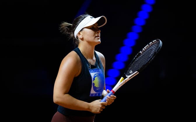 April 15, 2022, STUTTGART, GERMANY: Bianca Andreescu of Canada during practice ahead of the 2022 Porsche Tennis Grand Prix WTA, Tennis Damen 500 tennis tournament STUTTGART GERMANY - ZUMAa181 20220415_zaa_a181_043 Copyright: xRobxPrangex
