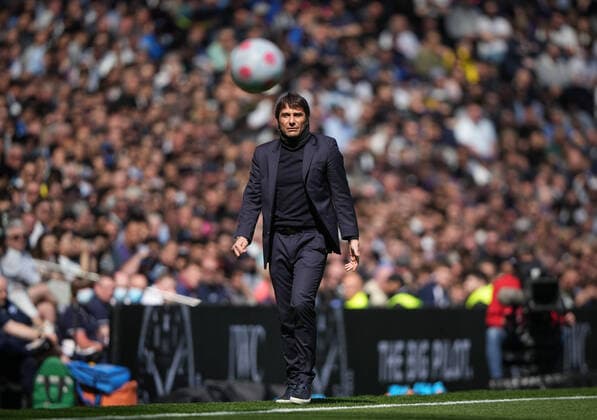 Spurs manager Antonio Conte during the Premier League match between Tottenham Hotspur and Brighton and Hove Albion at Tottenham Hotspur Stadium, White Hart Lane, England on 16 April 2022. Copyright: xAndyxRowlandx PMI-4891-0006