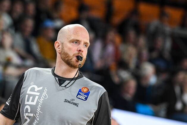GER, BBL, ratiopharm Ulm vs MLP Academics Heidelberg 12 04 2022, ratiopharm arena, New Ulm, GER, BBL, ratiopharm Ulm vs MLP Academics Heidelberg, in picture referee Benjamin Barth nordphotoxGmbHx xHafner nph00200