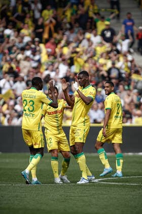 Joie des joueurs de Nantes apres le but de Kalifa Coulibaly (Nantes) FOOTBALL : FC Nantes vs Angers SCO - Ligue 1 Uberteat - 17 04 2022 AurelienMorissard Panoramic 