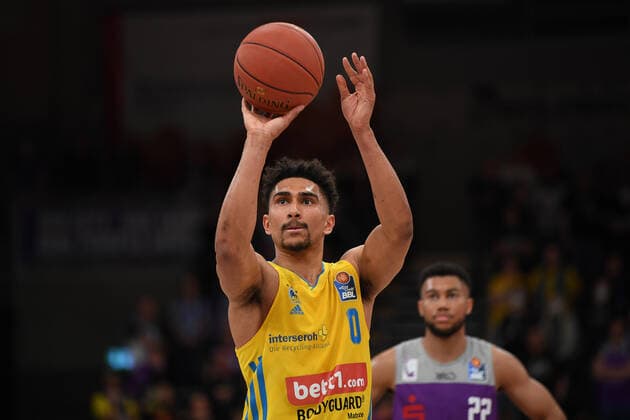 BG Göttingen ALBA BERLIN 17 04 2022, Basketball Bundesliga, 2021 2022 season, 31 match day, BG Göttingen ALBA BERLIN Berlins Maodo Lo throws at the basket Göttingen Lower Saxony Germany