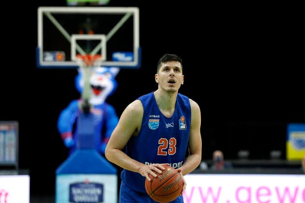 17 04 2022, easyCredit Basketball Bundesliga, BBL, season 2021 2022, men, Syntainics MBC Chemnitz Niners Goran Huskic, Syntainics MBC Leipzig QUARTERBACK Real Estate ARENA Saxony Germany