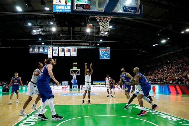 17 04 2022, easyCredit Basketball Bundesliga, BBL, season 2021 2022, men, Syntainics MBC Chemnitz Niners Trent Lockett, Niners Chemnitz shooting free throw Leipzig QUARTERBACK real estate ARENA Saxony Germany