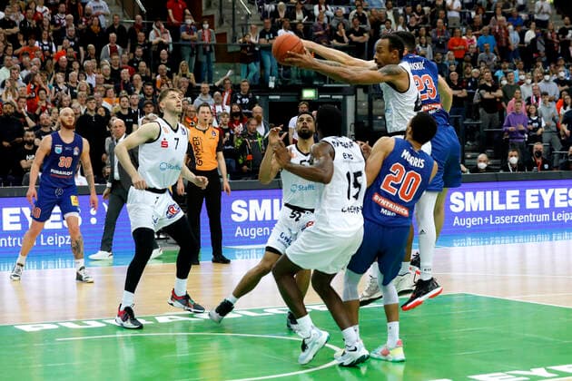 17 04 2022, easyCredit Basketball Bundesliga, BBL, season 2021 2022, men, Syntainics MBC Chemnitz Niners Darion Atkins, Niners Chemnitz at Rebound Leipzig QUARTERBACK Real Estate ARENA Saxony Germany