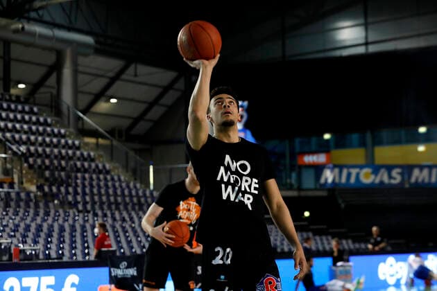 17 04 2022, easyCredit Basketball Bundesliga, BBL, season 2021 2022, men, Syntainics MBC Chemnitz Niners Travis Jocelyn, Niners Chemnitz Leipzig QUARTERBACK Real Estate ARENA Saxony Germany