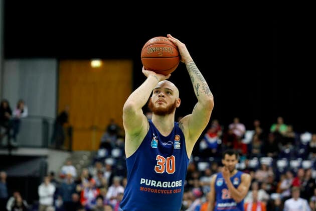 17 04 2022, easyCredit Basketball Bundesliga, BBL, season 2021 2022, men, Syntainics MBC Chemnitz Niners Reggie Upshaw, Syntainics MBC at free throw Leipzig QUARTERBACK real estate ARENA Saxony Germany